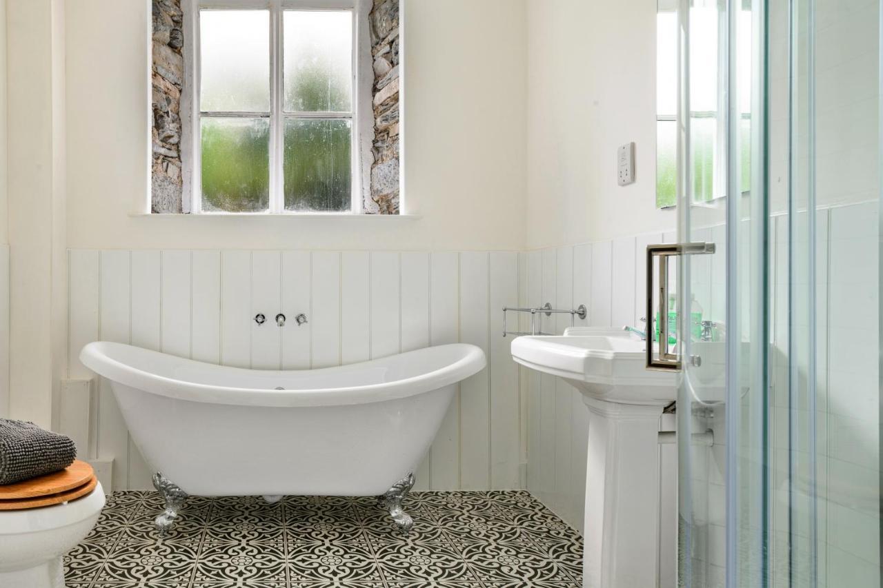 Finest Retreats - Luxury Converted Chapel With Hot Tub & Games Room Dinas Mawddwy Exteriér fotografie